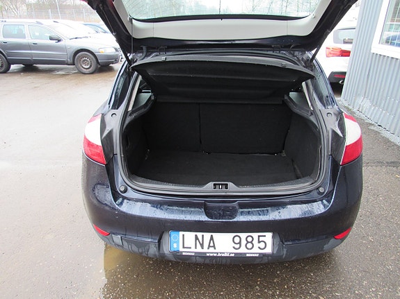 Renault Megane III 8 of 17