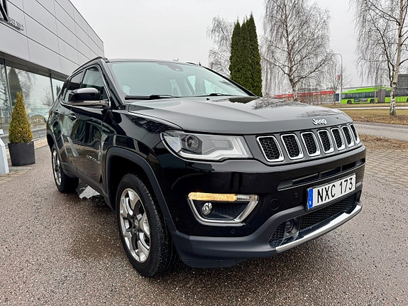 Jeep Compass 6 of 16