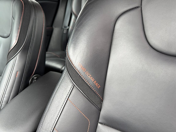 Volvo V40 11 of 19