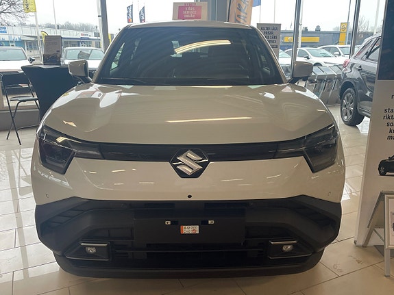 Suzuki eVitara 3 of 5