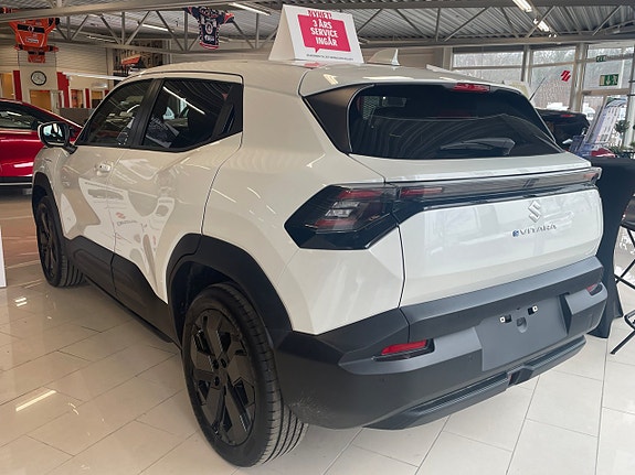 Suzuki eVitara 4 of 5