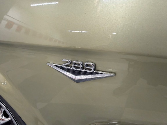 Ford Mustang 19 of 30