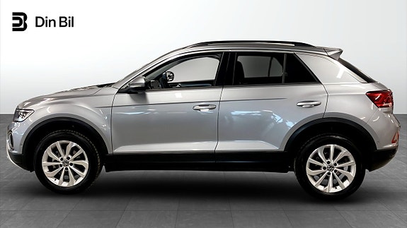 Volkswagen T-Roc 2 of 12