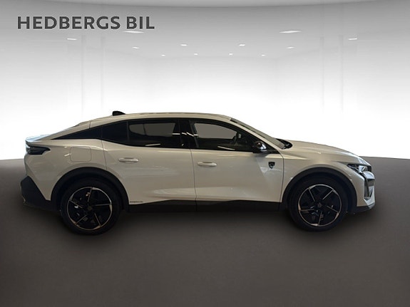 Peugeot 408 9 of 17