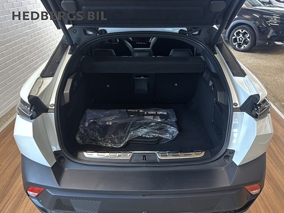 Peugeot 408 13 of 17