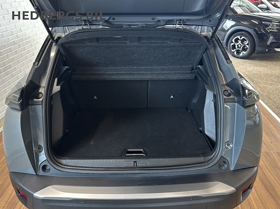 Peugeot 2008 13 of 17