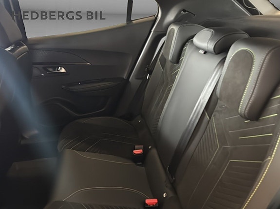 Peugeot 2008 15 of 17