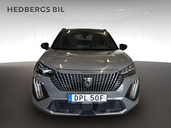 Peugeot 2008 12 of 17