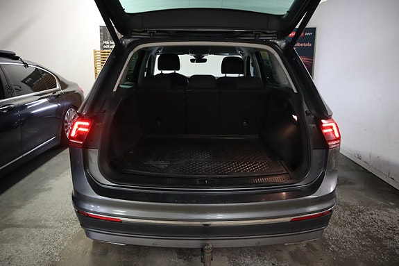 Volkswagen Tiguan 15 of 27