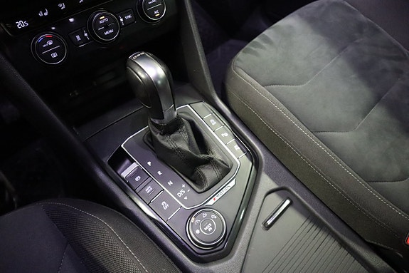 Volkswagen Tiguan 12 of 27