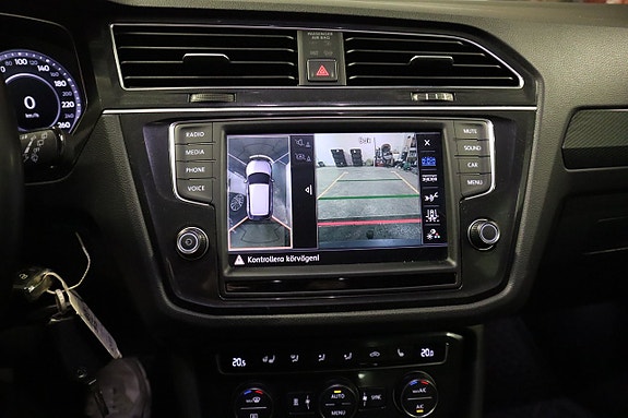 Volkswagen Tiguan 13 of 27