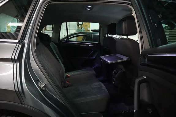 Volkswagen Tiguan 17 of 27