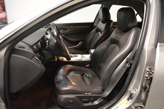 Cadillac CTS 8 of 13
