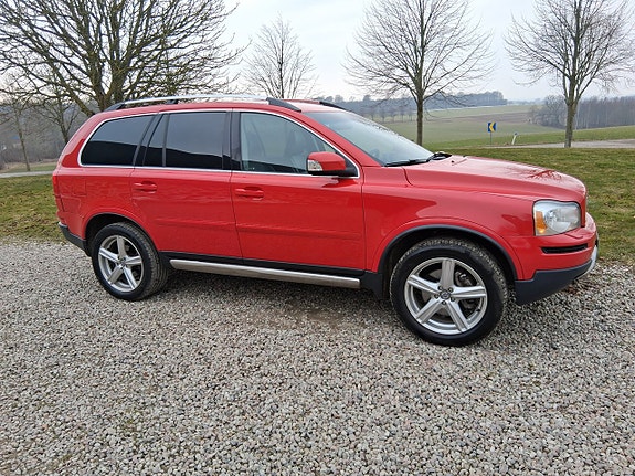Volvo XC90 4 of 5