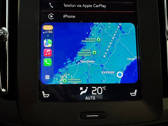 Volvo XC40 14 of 19