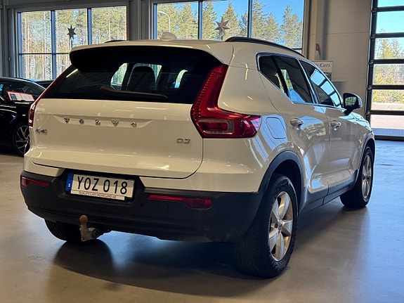 Volvo XC40 6 of 19