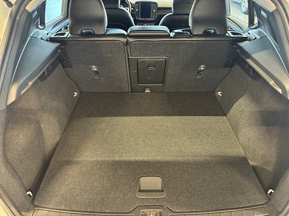 Volvo XC40 19 of 19