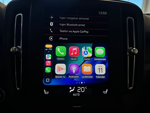 Volvo XC40 13 of 19