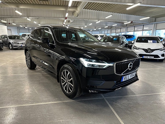 Volvo XC60 2 of 17