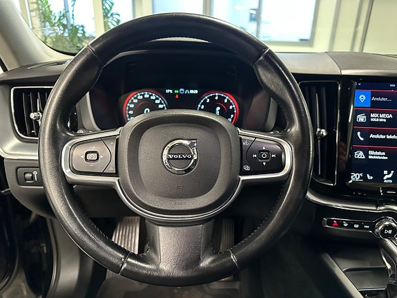 Volvo XC60 13 of 17