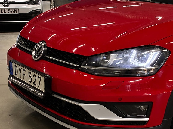 Volkswagen Golf Alltrack 8 of 25