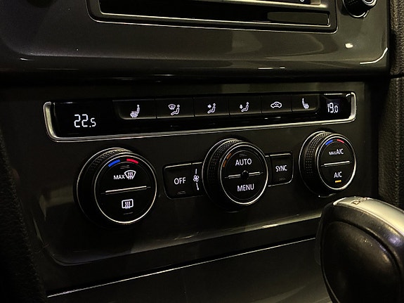 Volkswagen Golf Alltrack 18 of 25