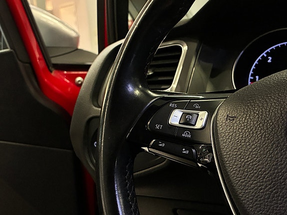 Volkswagen Golf Alltrack 19 of 25