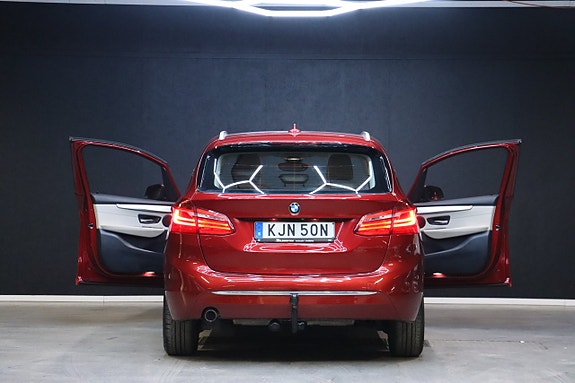 BMW 218 9 of 28