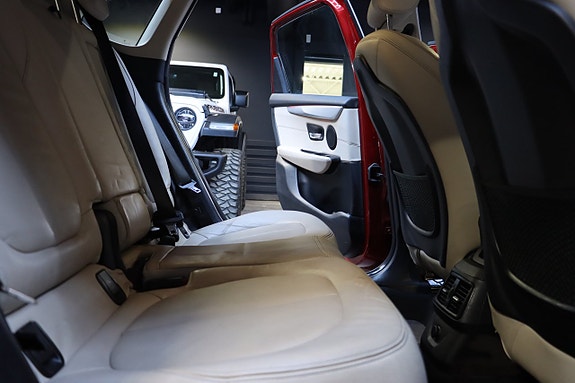 BMW 218 15 of 28