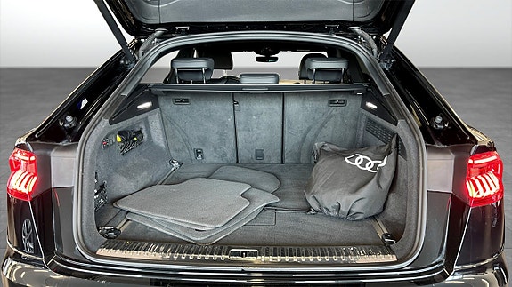 Audi Q8 12 of 13