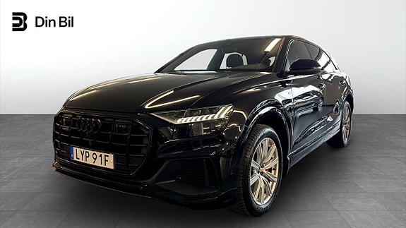 Audi Q8 2 of 13