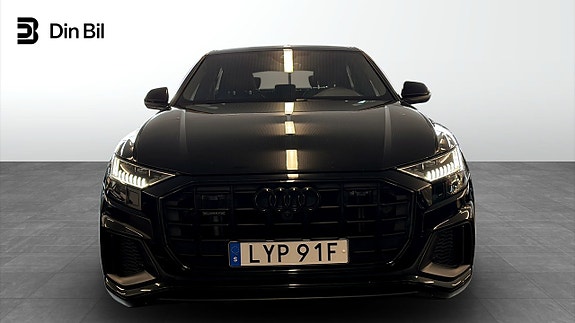 Audi Q8 4 of 5