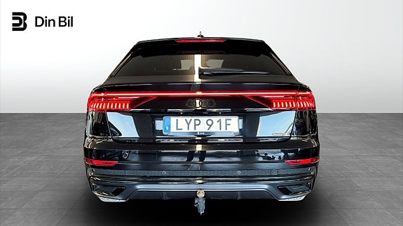 Audi Q8 5 of 5