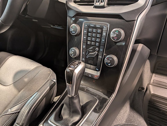 Volvo V40 7 of 20