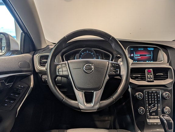 Volvo V40 10 of 20