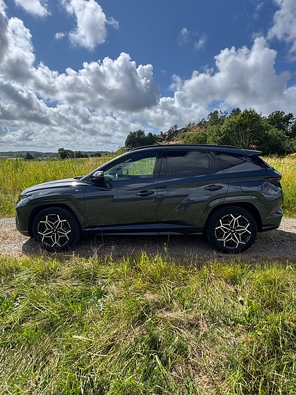 Hyundai Tucson 3 of 12