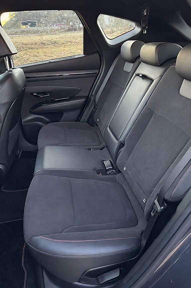 Hyundai Tucson 10 of 12