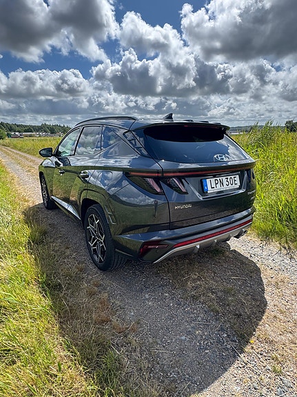 Hyundai Tucson 4 of 12