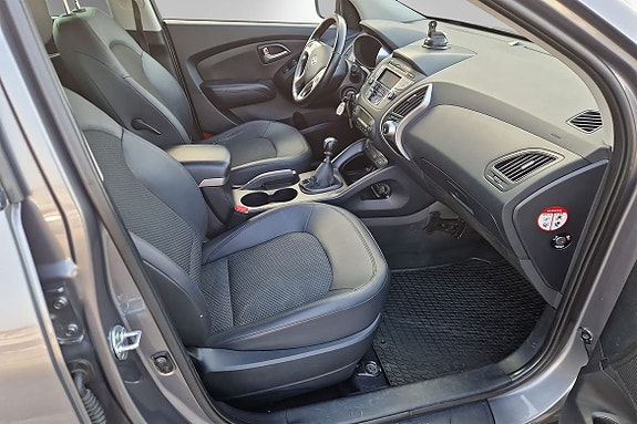 Hyundai ix35 8 of 15