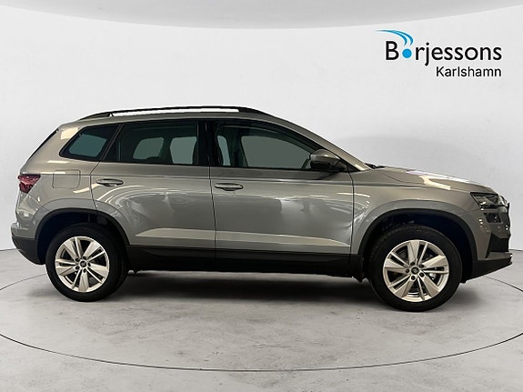 Skoda Karoq 2 of 5