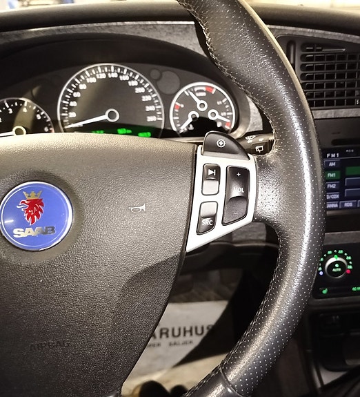 Saab 9-5 16 of 27