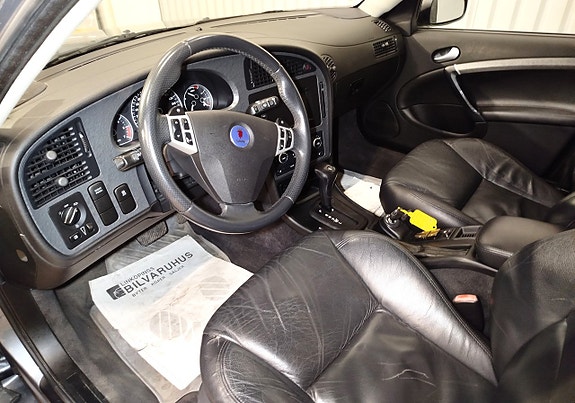 Saab 9-5 12 of 27