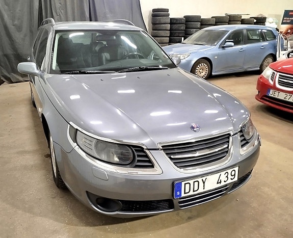 Saab 9-5 8 of 27