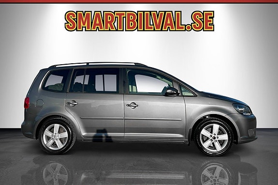 Volkswagen Touran 2 of 5