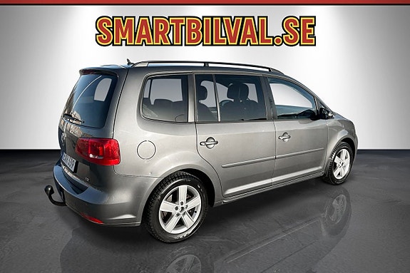 Volkswagen Touran 5 of 5
