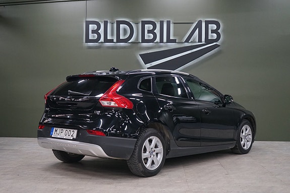 Volvo V40 Cross Country 5 of 5