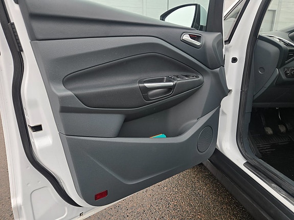 Ford C-Max 20 of 22