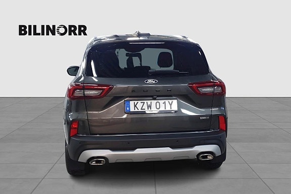 Ford Kuga 5 of 5