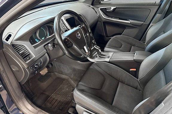 Volvo XC60 9 of 16