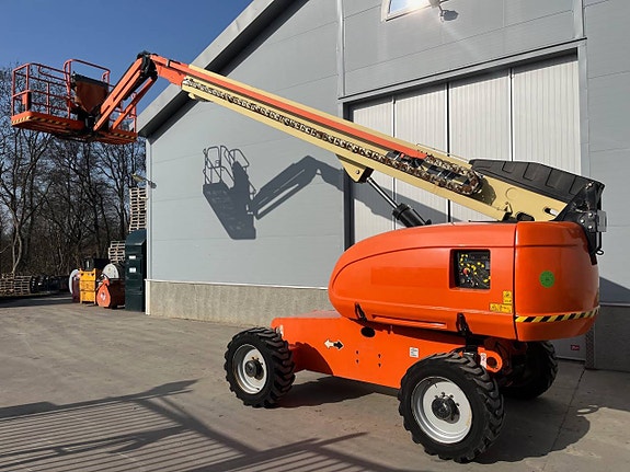 JLG 660SJ 4X4 med 22 m räckvidd